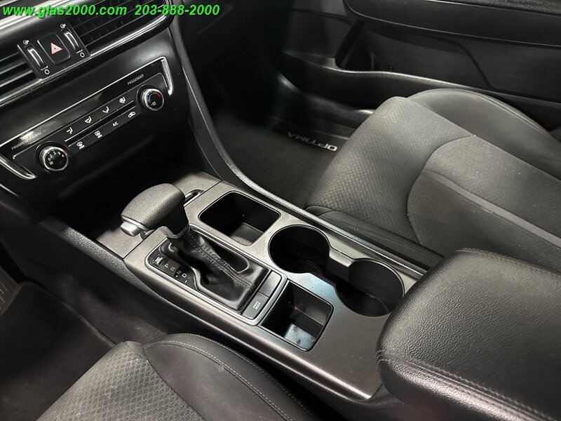 2017 Kia Optima LX - Photo 27 - Bethany, CT 06524