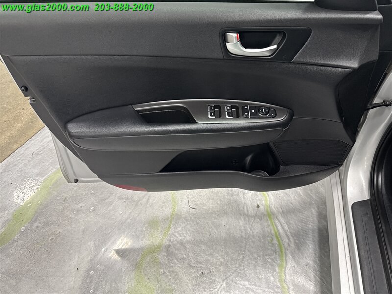 2017 Kia Optima LX - Photo 25 - Bethany, CT 06524