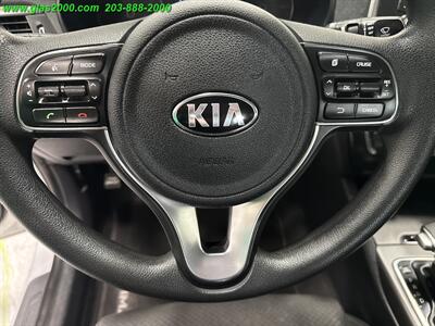 2017 Kia Optima LX - Photo 4 - Bethany, CT 06524