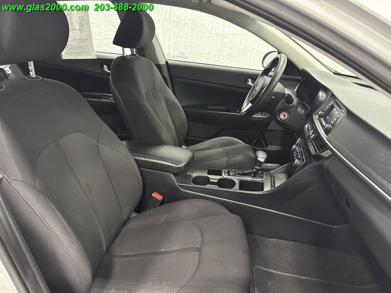 2017 Kia Optima LX - Photo 28 - Bethany, CT 06524
