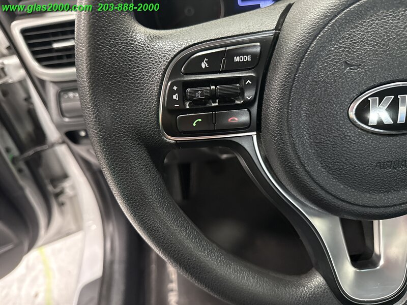 2017 Kia Optima LX - Photo 21 - Bethany, CT 06524