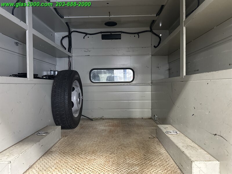 2011 Ford F-450 Super Duty - Photo 15 - Bethany, CT 06524