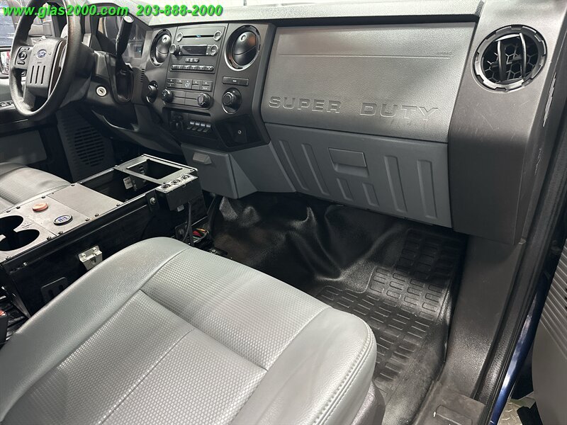 2011 Ford F-450 Super Duty - Photo 5 - Bethany, CT 06524