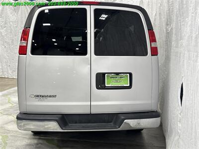 2017 Chevrolet Express LT Passenger   - Photo 20 - Bethany, CT 06524