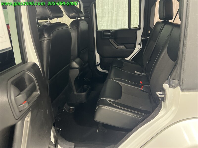 2016 Jeep Wrangler Unlimited Freedom Edition - Photo 9 - Bethany, CT 06524