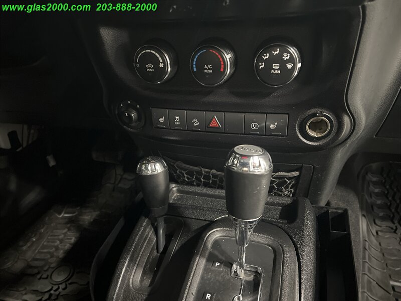 2016 Jeep Wrangler Unlimited Freedom Edition - Photo 15 - Bethany, CT 06524