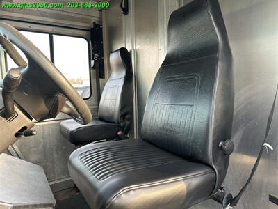 2014 Ford &laquo;model&raquo;   - Photo 14 - Bethany, CT 06524