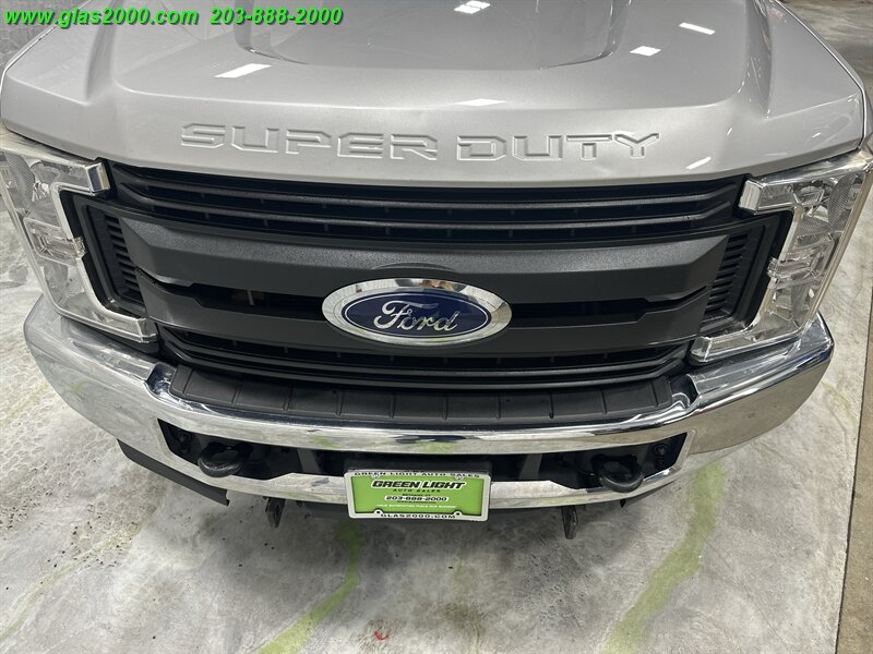 2017 Ford F-250 XL - Photo 18 - Bethany, CT 06524