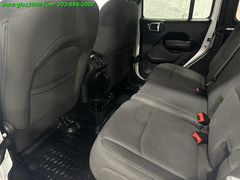 2018 Jeep Wrangler Unlimited Sport S - Photo 9 - Bethany, CT 06524