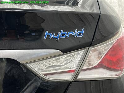 2015 Hyundai Sonata Hybrid   - Photo 15 - Bethany, CT 06524