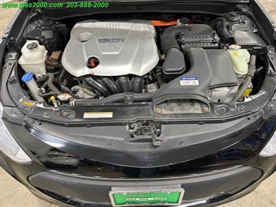 2015 Hyundai Sonata Hybrid   - Photo 12 - Bethany, CT 06524
