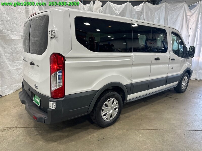 2015 Ford TRANSIT 150 XLT photo