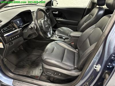 2022 Kia Niro Touring - Photo 3 - Bethany, CT 06524