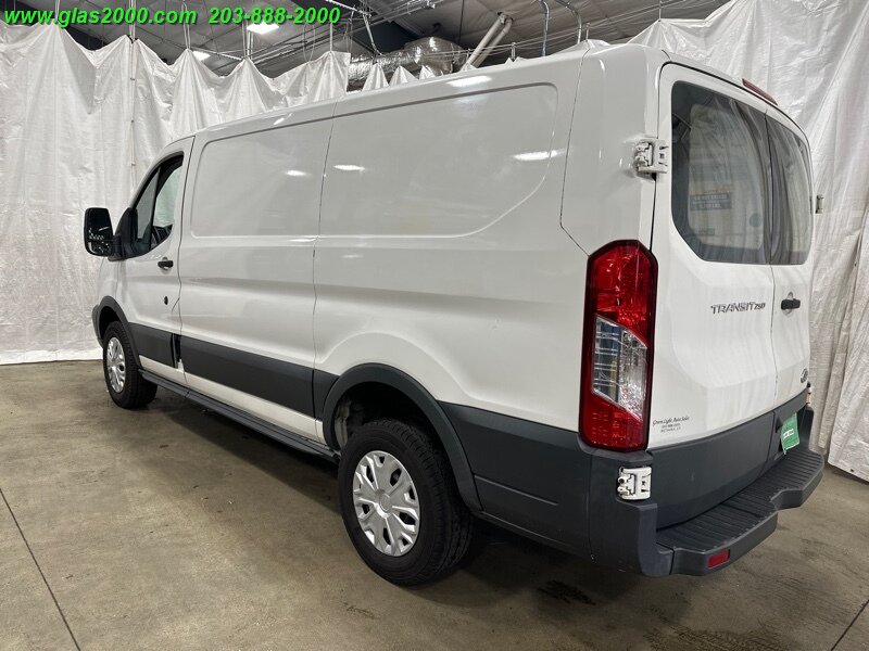 2016 Ford TRANSIT photo