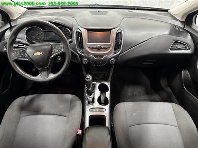2018 Chevrolet Cruze LT - Photo 6 - Bethany, CT 06524