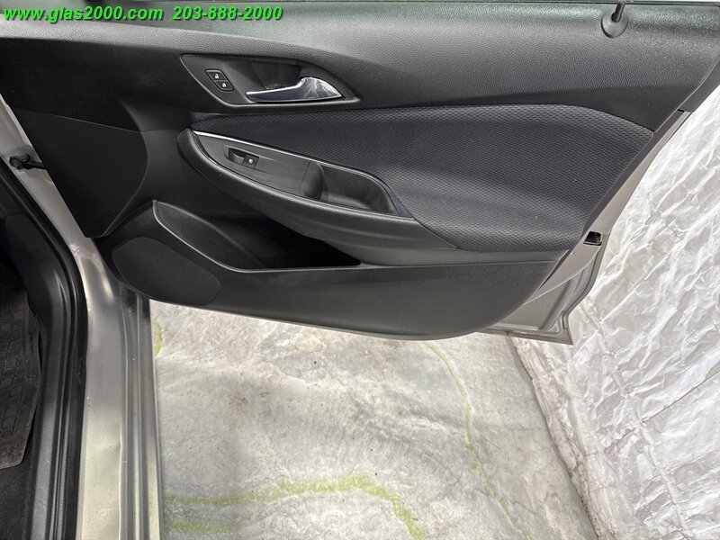 2018 Chevrolet Cruze LT - Photo 26 - Bethany, CT 06524