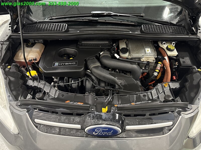 2016 Ford C-MAX Hybrid SE - Photo 6 - Bethany, CT 06524