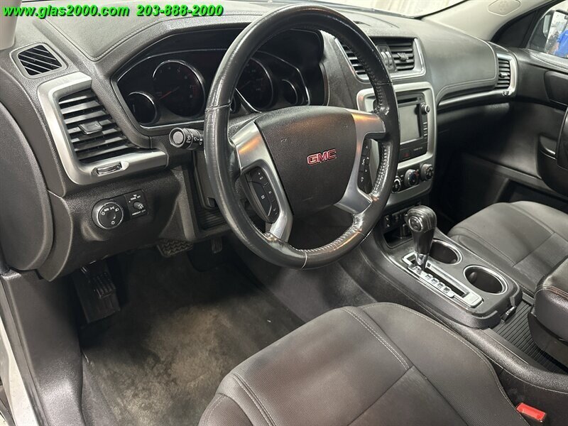 2015 GMC Acadia SLE-2 - Photo 3 - Bethany, CT 06524