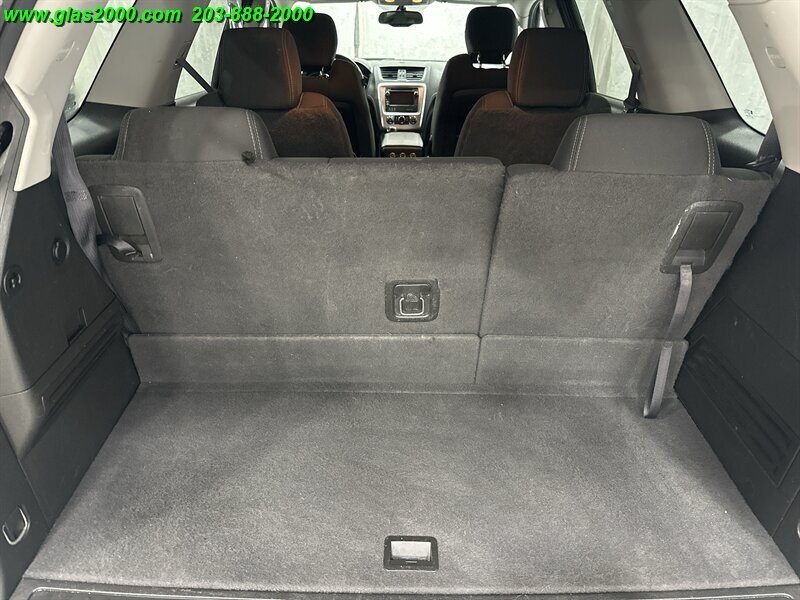 2015 GMC Acadia SLE-2 - Photo 15 - Bethany, CT 06524