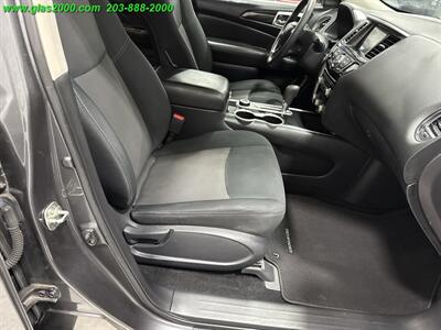 2019 Nissan Pathfinder S   - Photo 5 - Bethany, CT 06524