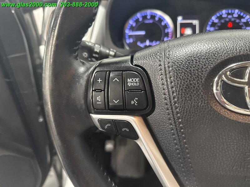 2019 Toyota Highlander LE - Photo 21 - Bethany, CT 06524