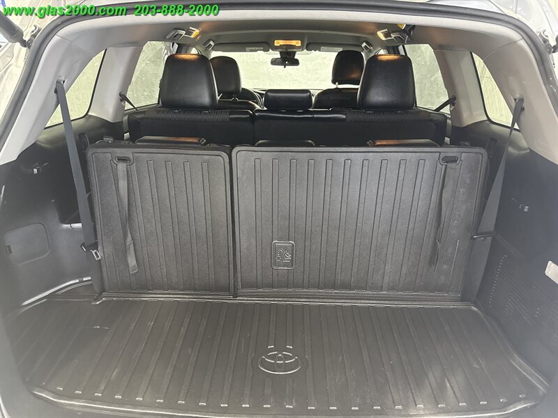 2019 Toyota Highlander LE - Photo 15 - Bethany, CT 06524