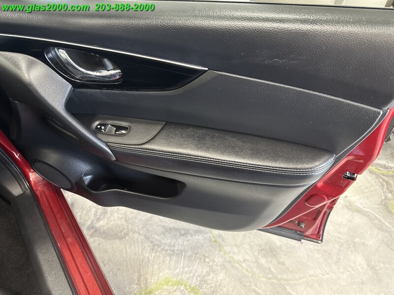 2019 Nissan Rogue SL - Photo 26 - Bethany, CT 06524