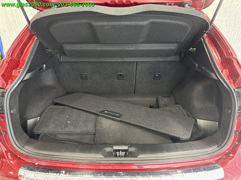 2019 Nissan Rogue SL - Photo 15 - Bethany, CT 06524