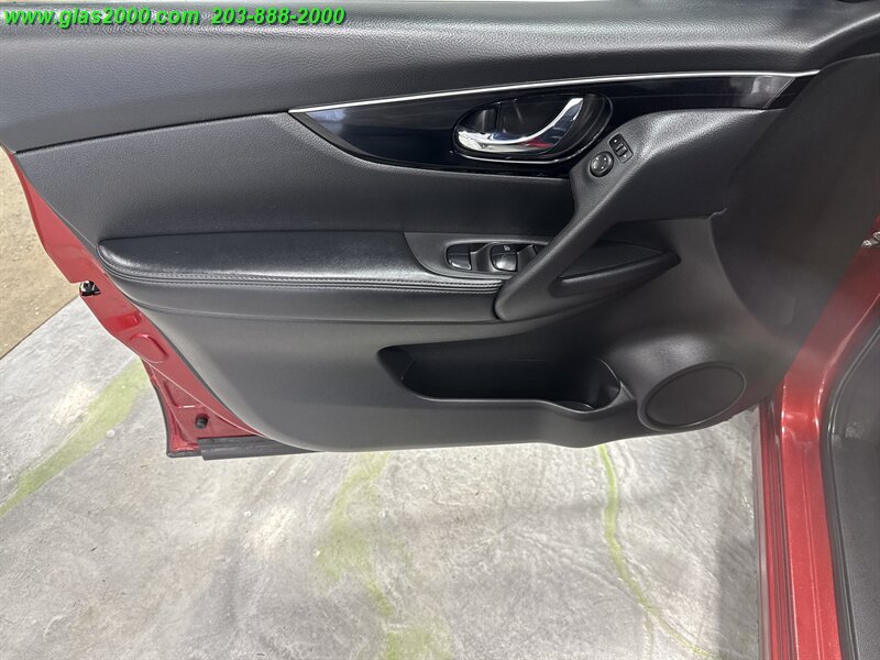 2019 Nissan Rogue SL - Photo 25 - Bethany, CT 06524