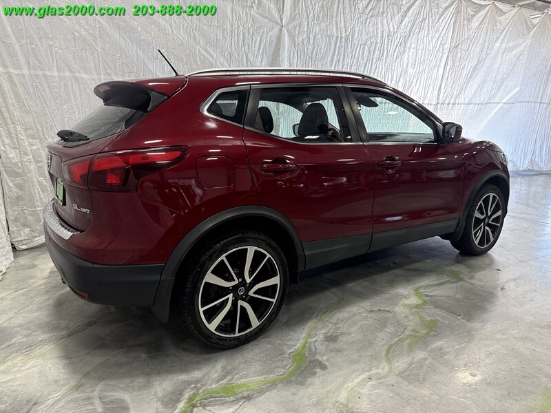 2019 Nissan Rogue SL - Photo 8 - Bethany, CT 06524