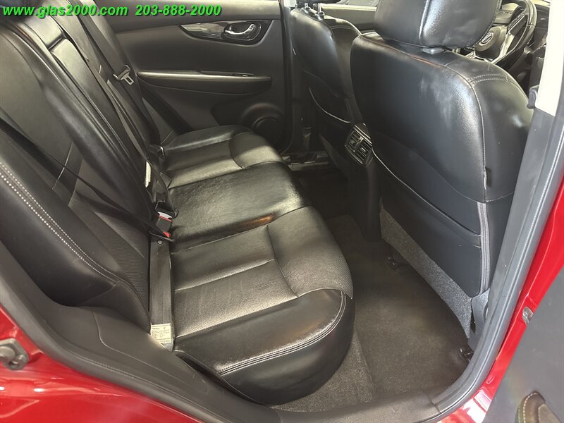 2019 Nissan Rogue SL - Photo 10 - Bethany, CT 06524