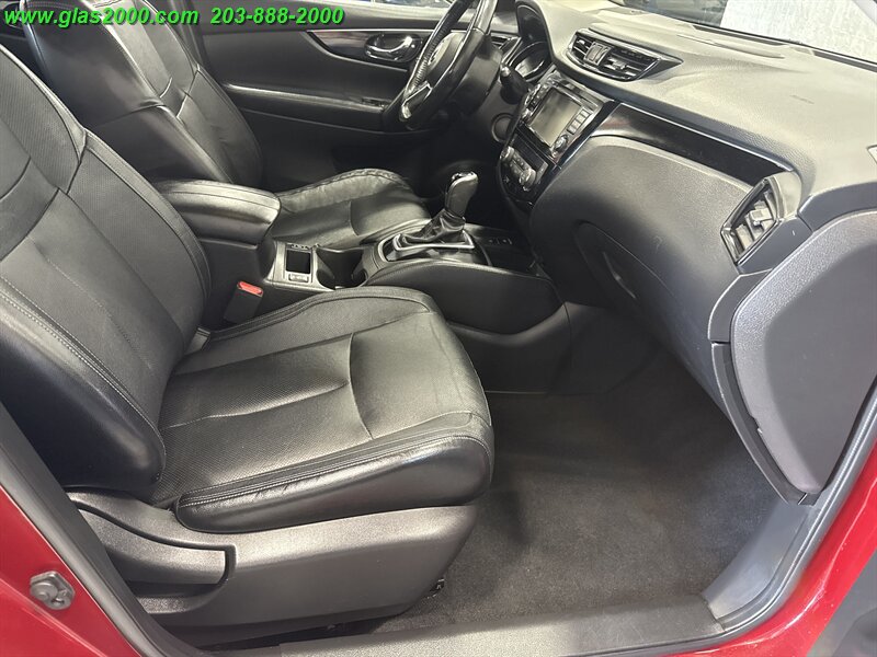 2019 Nissan Rogue SL - Photo 5 - Bethany, CT 06524