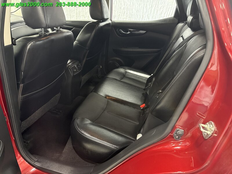 2019 Nissan Rogue SL - Photo 9 - Bethany, CT 06524