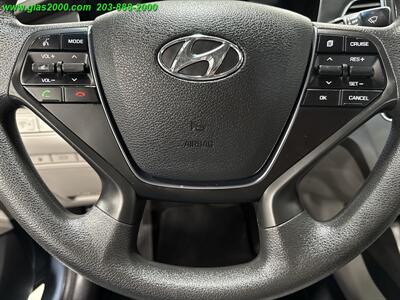 2016 Hyundai Sonata Hybrid SE   - Photo 22 - Bethany, CT 06524