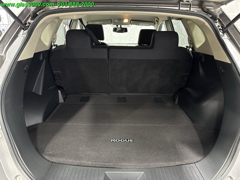 2010 Nissan Rogue S - Photo 15 - Bethany, CT 06524