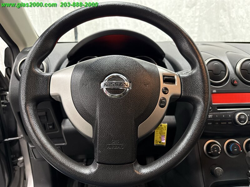 2010 Nissan Rogue S - Photo 4 - Bethany, CT 06524