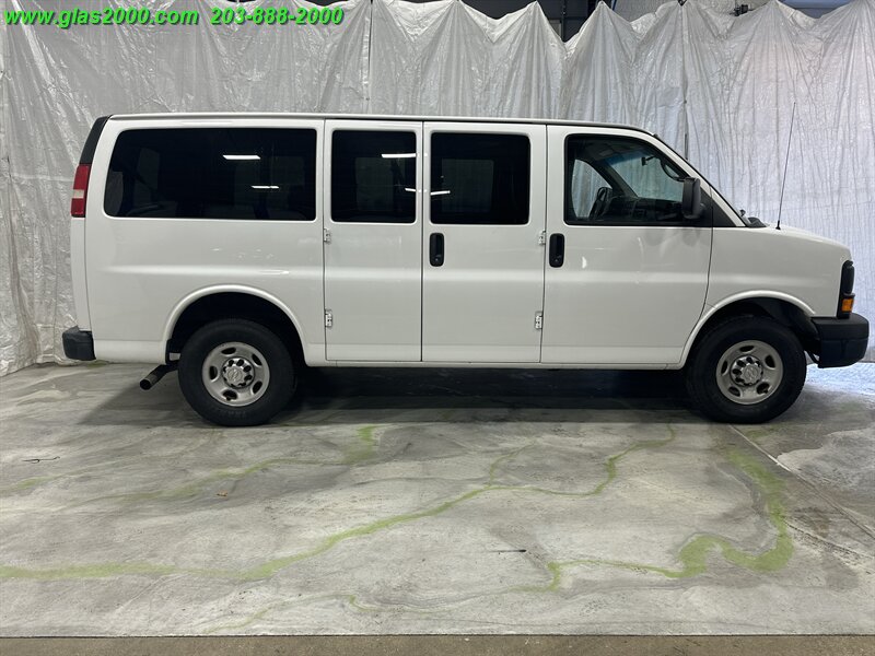 2015 Chevrolet Express LS Passenger - Photo 14 - Bethany, CT 06524