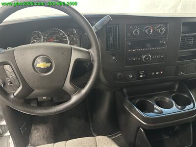 2015 Chevrolet Express LS Passenger - Photo 11 - Bethany, CT 06524