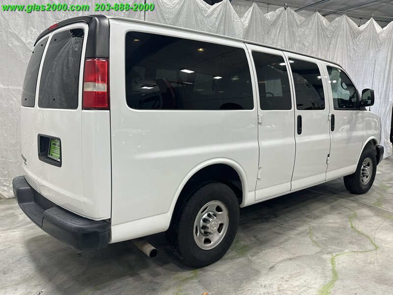 2015 Chevrolet Express LS Passenger - Photo 8 - Bethany, CT 06524