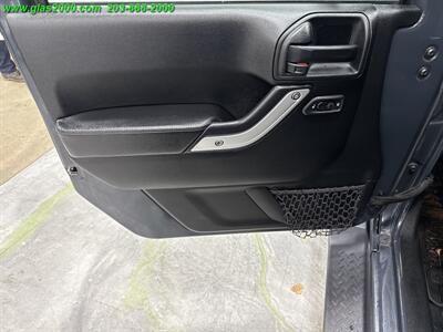 2017 Jeep Wrangler Unlimited Sahara   - Photo 25 - Bethany, CT 06524