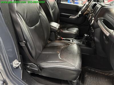 2017 Jeep Wrangler Unlimited Sahara   - Photo 5 - Bethany, CT 06524
