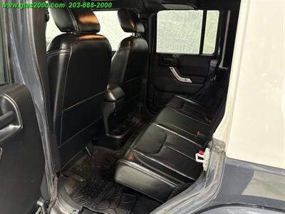 2017 Jeep Wrangler Unlimited Sahara   - Photo 9 - Bethany, CT 06524