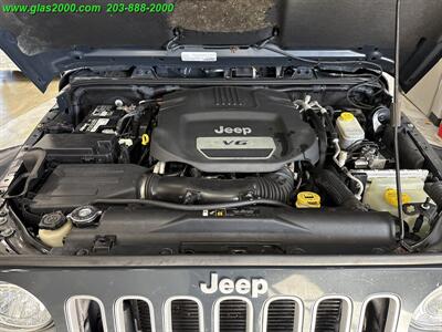 2017 Jeep Wrangler Unlimited Sahara   - Photo 12 - Bethany, CT 06524
