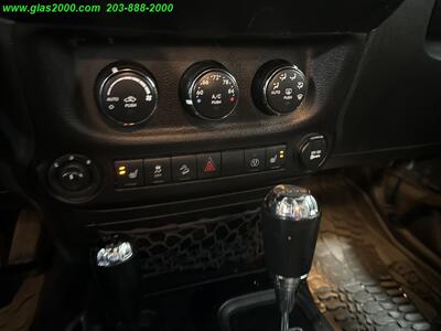 2017 Jeep Wrangler Unlimited Sahara   - Photo 29 - Bethany, CT 06524
