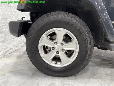 2017 Jeep Wrangler Unlimited Sahara   - Photo 16 - Bethany, CT 06524