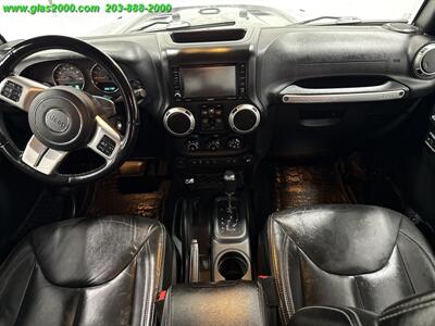 2017 Jeep Wrangler Unlimited Sahara   - Photo 6 - Bethany, CT 06524