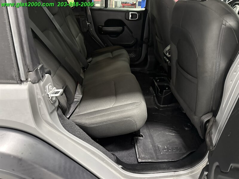 2018 Jeep Wrangler Unlimited Sport S - Photo 10 - Bethany, CT 06524