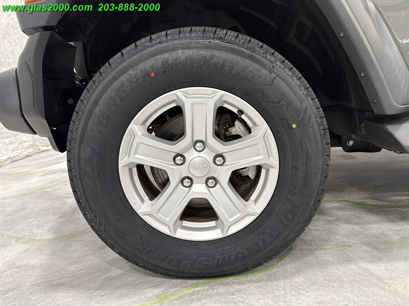 2018 Jeep Wrangler Unlimited Sport S - Photo 16 - Bethany, CT 06524