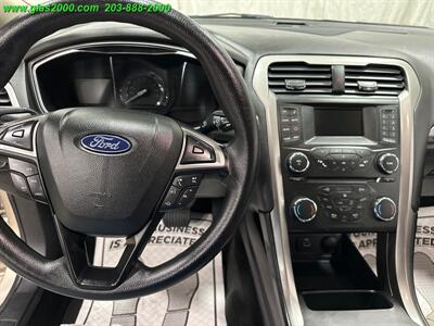 2018 Ford Fusion Hybrid S   - Photo 4 - Bethany, CT 06524