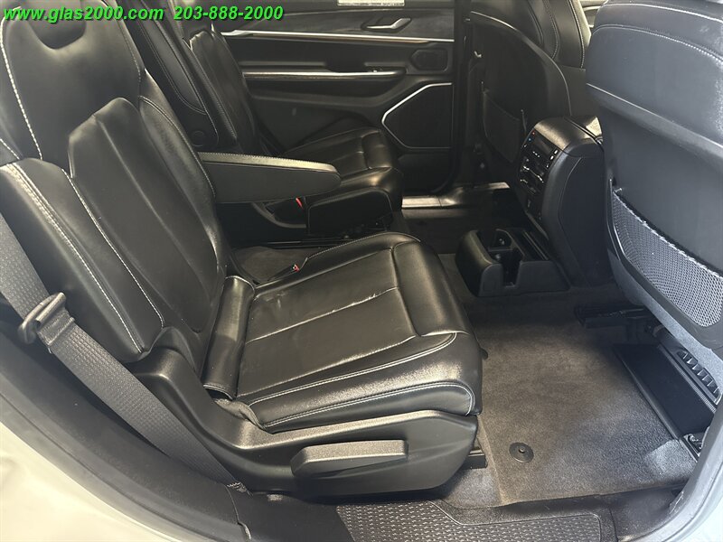 2021 Jeep Grand Cherokee Limited - Photo 10 - Bethany, CT 06524